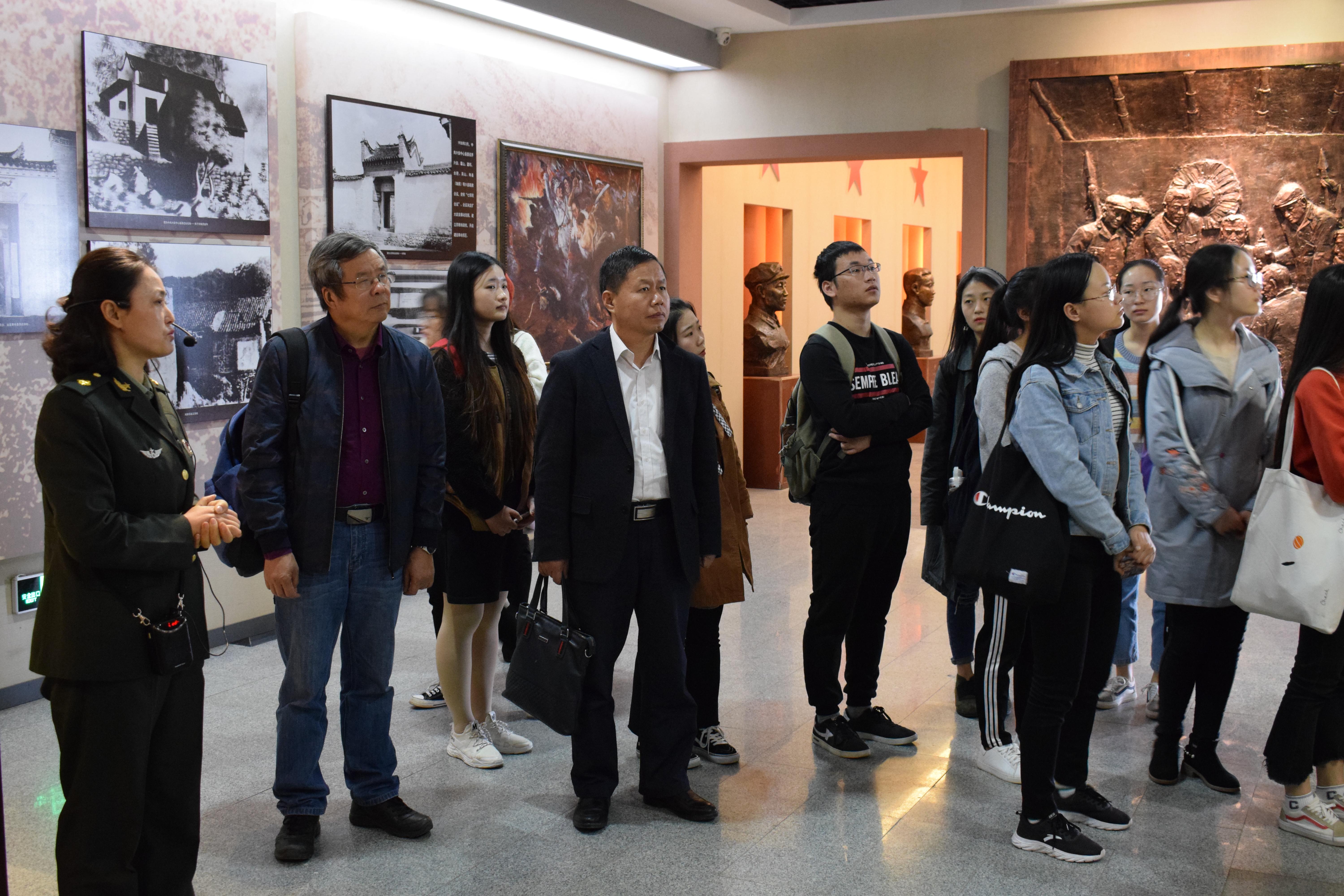 学院赴六安独山开展特色党建活动.jpg